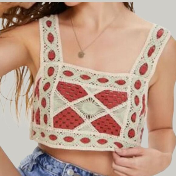 LIKE NEW Crochet Crop Top - Picture 1 of 4